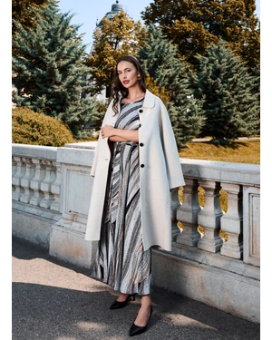 Long women's cashmere-blend coat in ecru | Outwear | Dika.com - 1 Long women's cashmere-blend coat in ecru | Outwear - 1