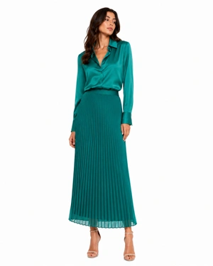 Pleated skirt in an Eucalyptus shade with a flowing silhouette | Skirts | Dika.com - 1 Pleated skirt in an Eucalyptus shade with a flowing silhouette | Skirts - 1