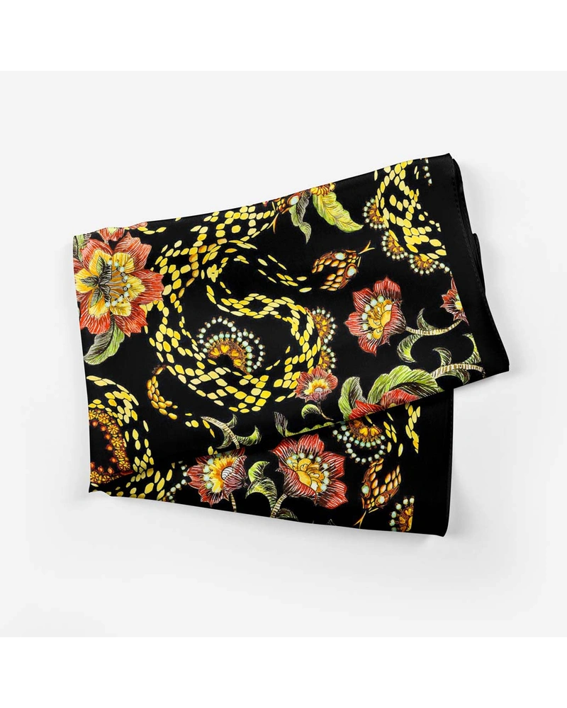 Duguljasti šal kapsulska kolekcija "Godina zmije" | Šalovi