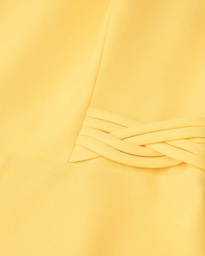Sleeveless dress with accentuated waist, knee-length, in bright yellow | SUMMER COLLECTION OUTLET - 2