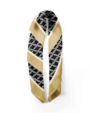 Square scarf with a stylized ring pattern | Scarfs | Dika.test - 1 Square scarf with a stylized ring pattern | Scarfs - 1