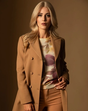 Sustainable sweater with stylized cool-tone plant motif | Knitwear - 10