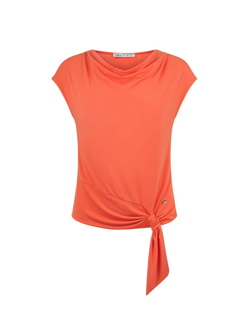 T-shirt with Greek neckline | T-shirts