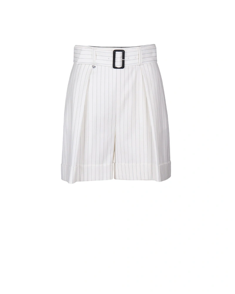 Бели шорти с фино райе, с басти и текстилен колан | Casual
