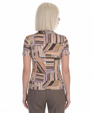 Women's short-sleeved viscose top with a geometric print | Tops and T-shirts - 2