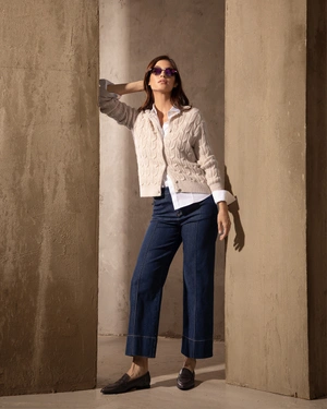 Women's wide-leg jeans in blue denim with pressed creases and turn-up cuffs | Denim - 2